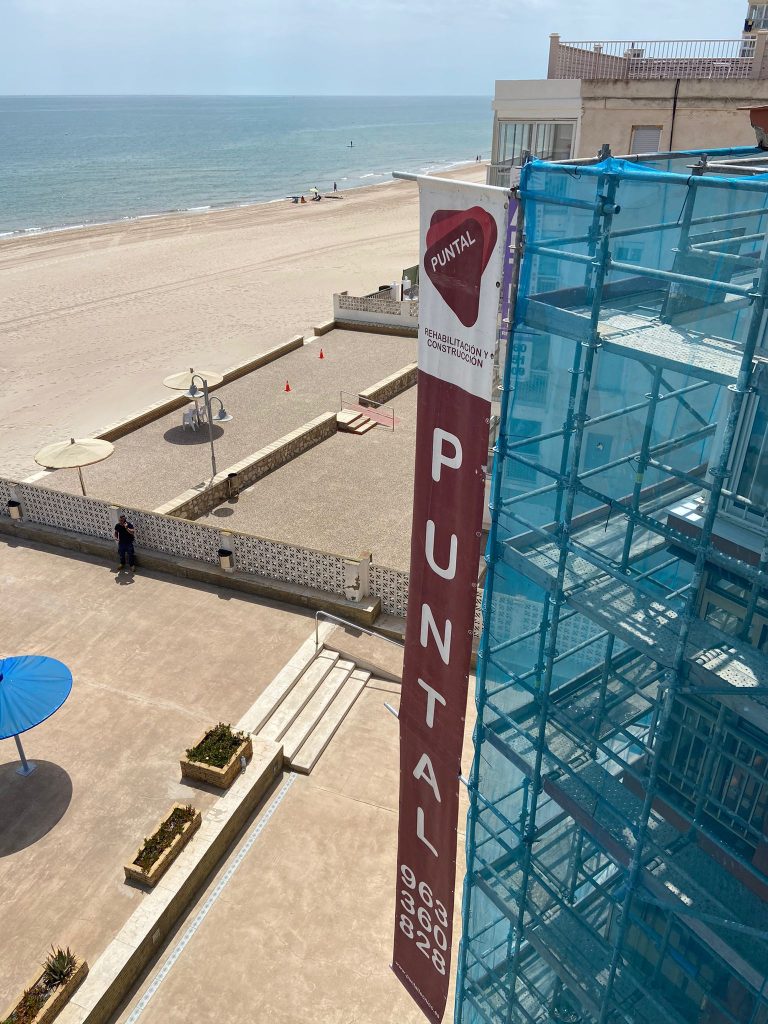 rehabilitacion apartamentos de playa edificio la pergola el perellonet valencia